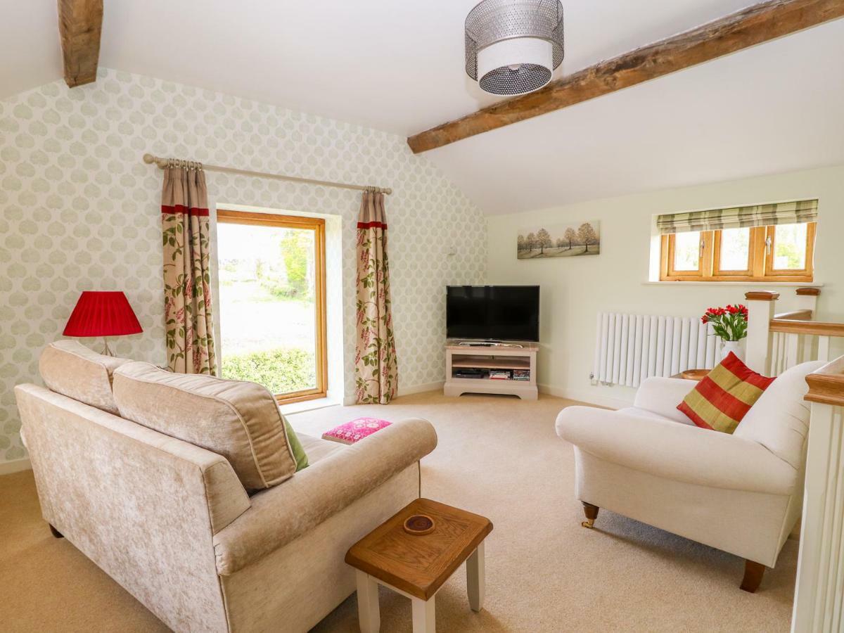 The Tractor Shed Villa Oswestry Exterior photo