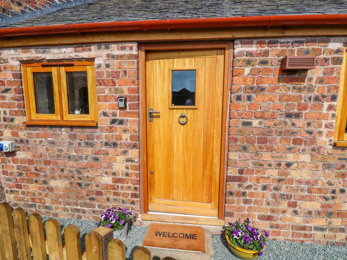 The Tractor Shed Villa Oswestry Exterior photo