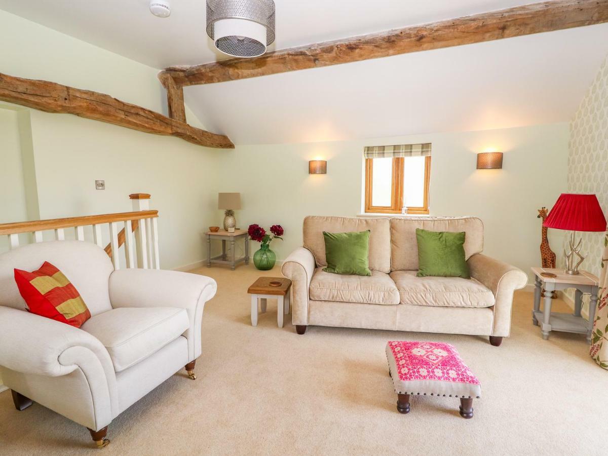 The Tractor Shed Villa Oswestry Exterior photo